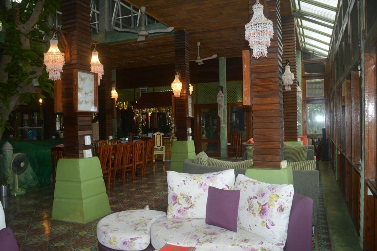 Koh Tao Bamboo Huts Hotel Exterior photo