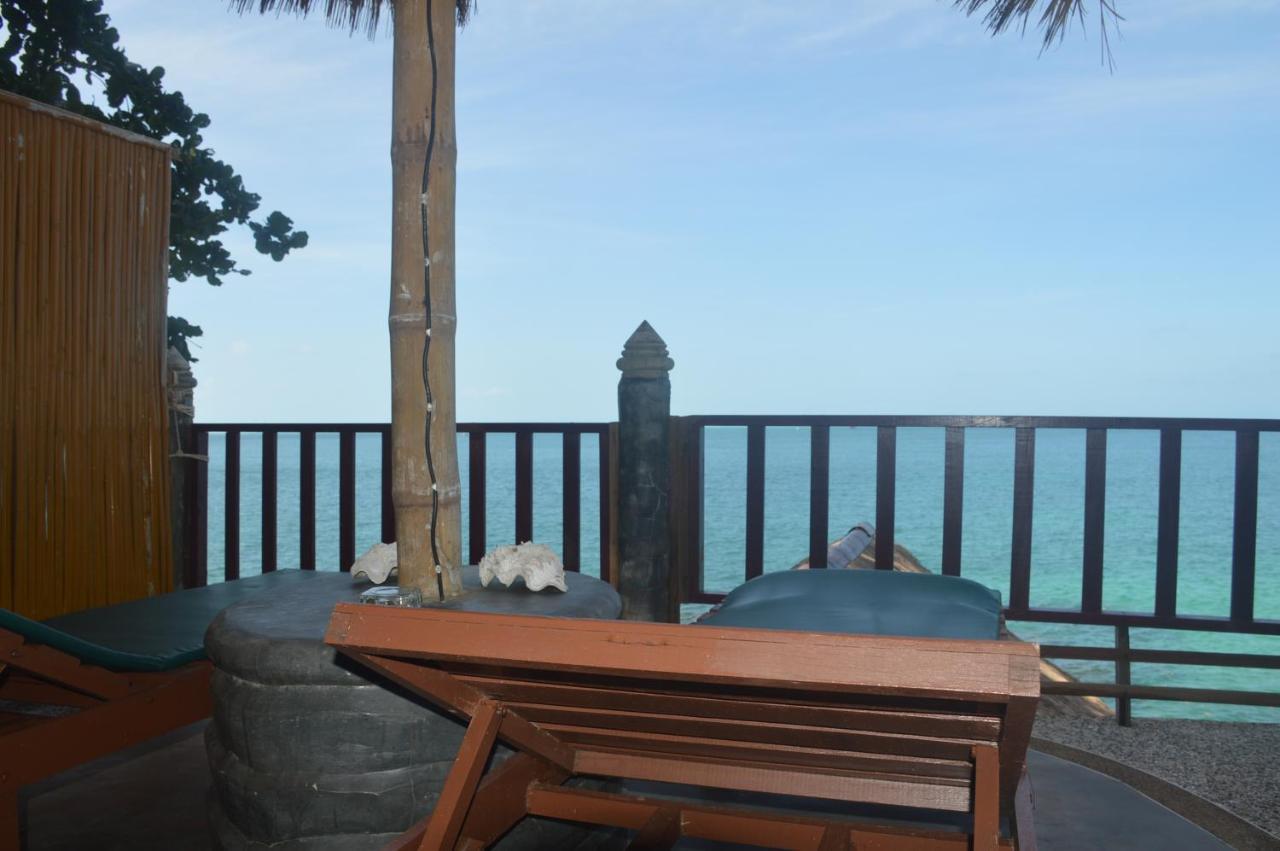 Koh Tao Bamboo Huts Hotel Exterior photo