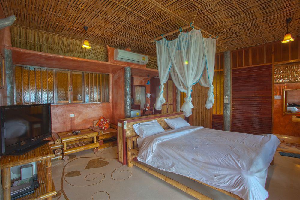 Koh Tao Bamboo Huts Hotel Exterior photo